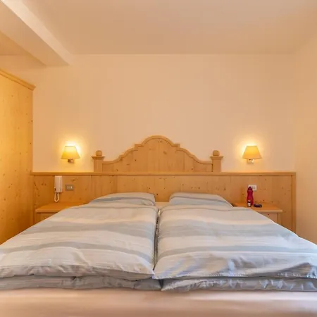 Albergo Canazei Exterior photo