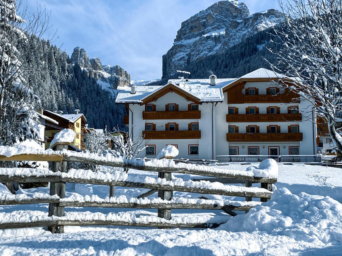 Bed & Breakfast Albergo Canazei *