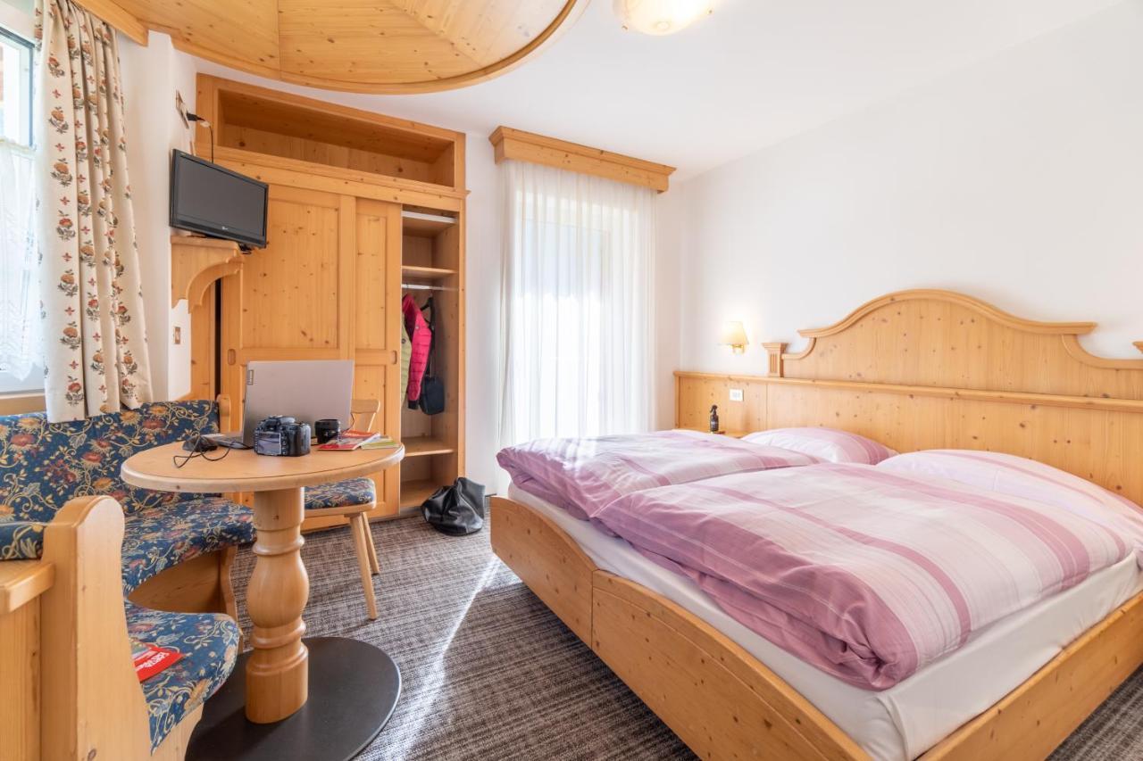 Albergo Canazei Bed & Breakfast